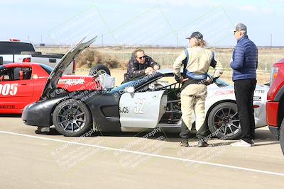 media/Jan-25-2025-CalClub SCCA (Sat) [[03c98a249e]]/Around the Pits/